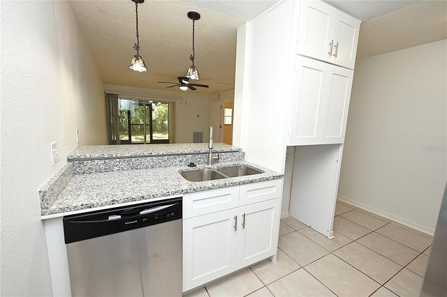 141 FERNERY ROAD D1, Lakeland, FL 33809