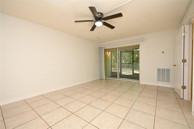 141 FERNERY ROAD D1, Lakeland, FL 33809