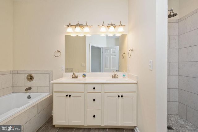 121 BEAUREGARD DR, Staunton, VA 24401