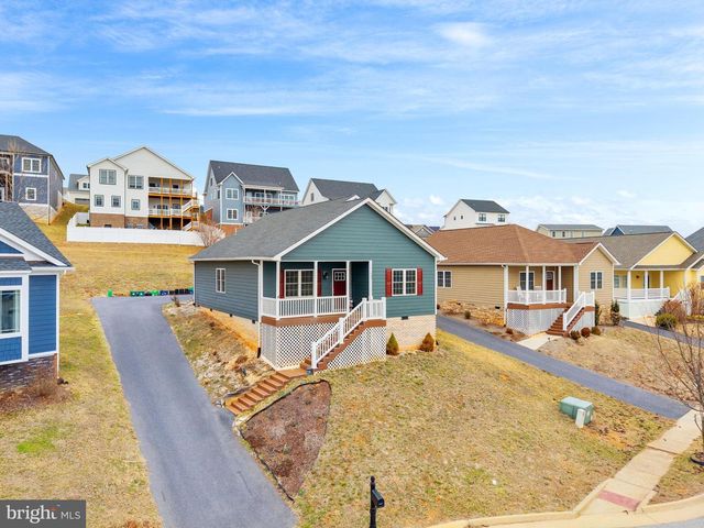 121 BEAUREGARD DR, Staunton, VA 24401