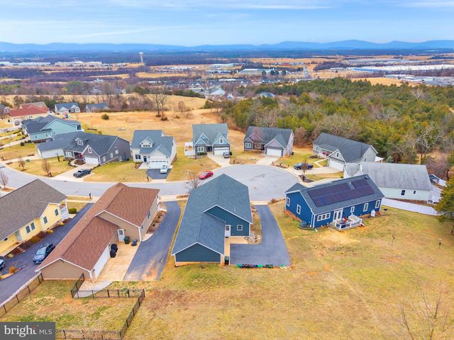 121 BEAUREGARD DR, Staunton, VA 24401