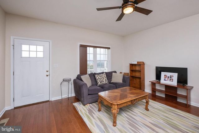 121 BEAUREGARD DR, Staunton, VA 24401