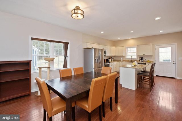 121 BEAUREGARD DR, Staunton, VA 24401