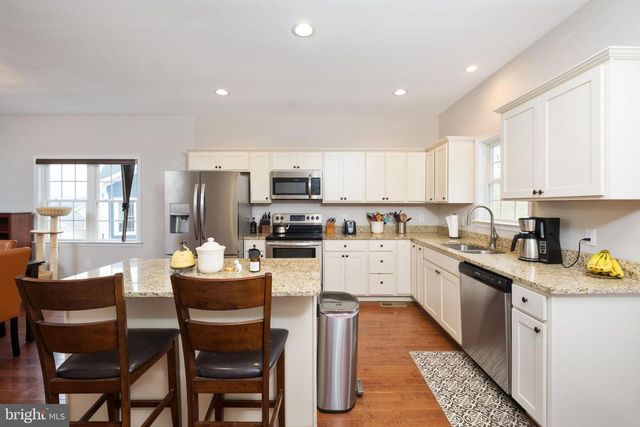 121 BEAUREGARD DR, Staunton, VA 24401