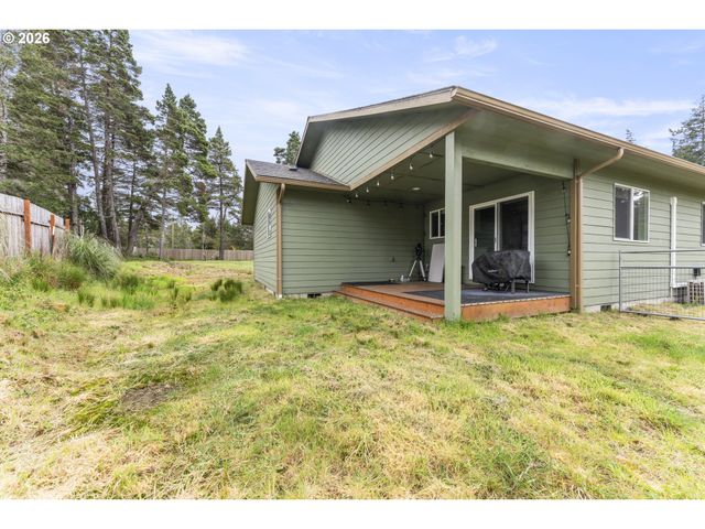 55503 MADRONE Dr, Bandon, OR 97411
