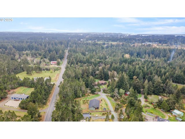 55503 MADRONE Dr, Bandon, OR 97411