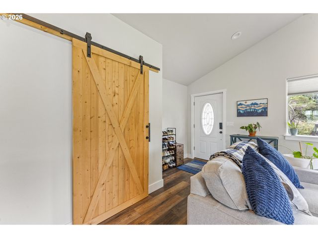 55503 MADRONE Dr, Bandon, OR 97411