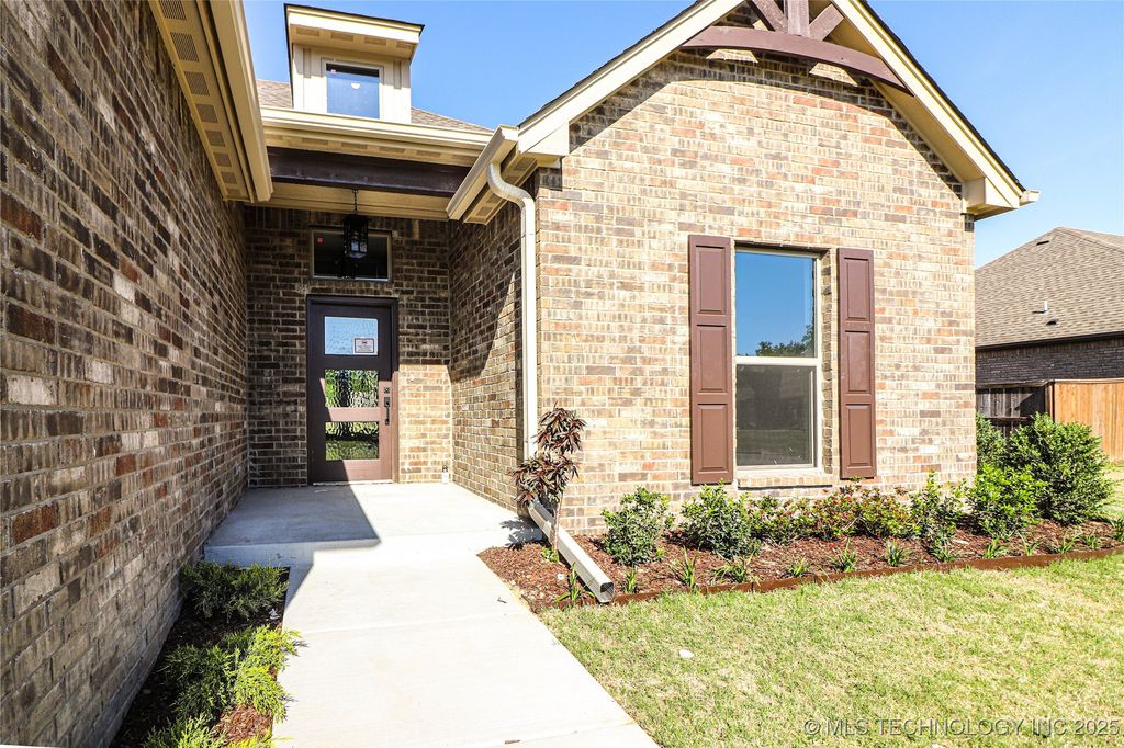 1440 Mabelle Drive, Sapulpa, OK 74066
