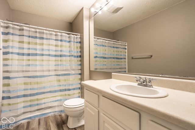 6146 Loggia Drive, Indianapolis, IN 46237