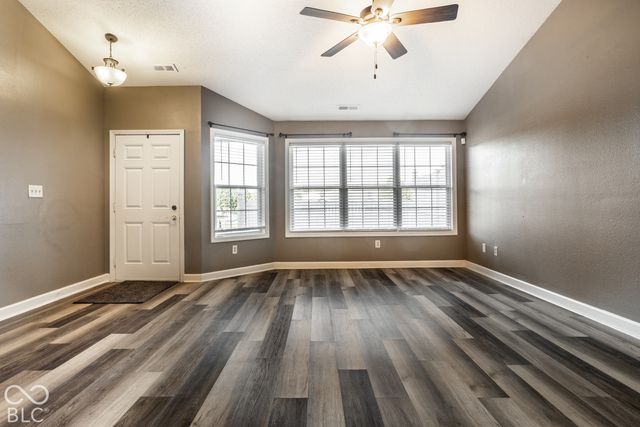 6146 Loggia Drive, Indianapolis, IN 46237