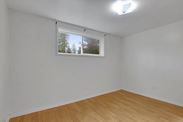 2111 W Mason Rd, Deer Park, WA 99006