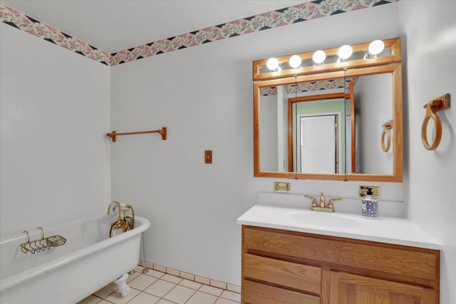 2111 W Mason Rd, Deer Park, WA 99006