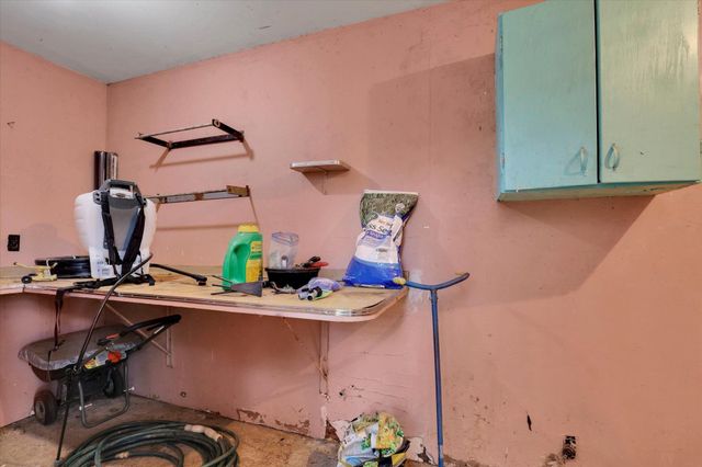 2111 W Mason Rd, Deer Park, WA 99006