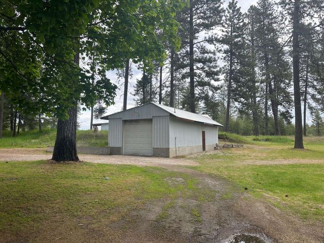 2111 W Mason Rd, Deer Park, WA 99006