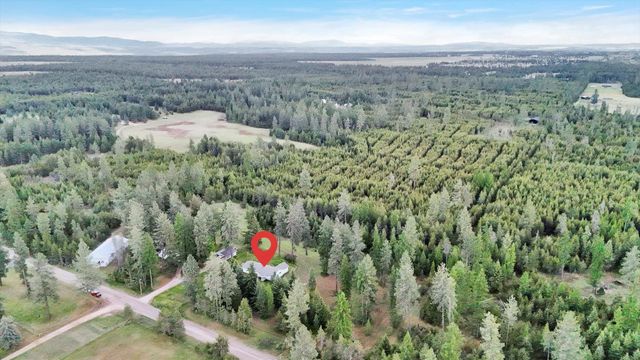 2111 W Mason Rd, Deer Park, WA 99006