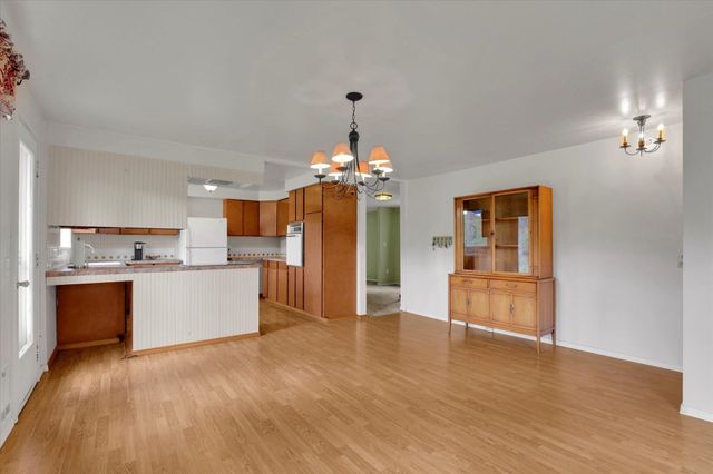 2111 W Mason Rd, Deer Park, WA 99006