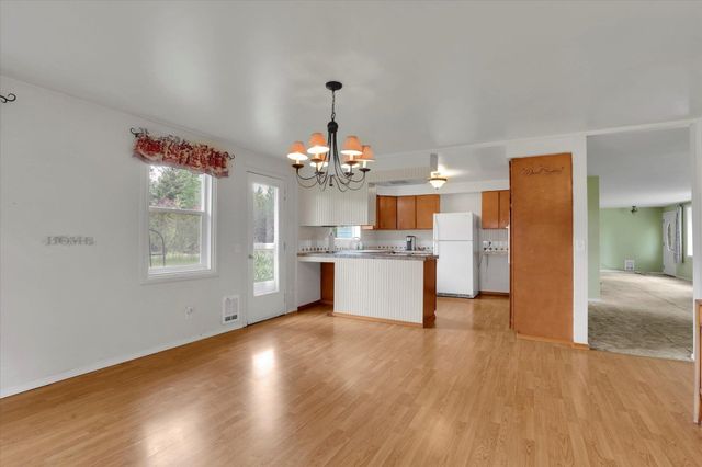 2111 W Mason Rd, Deer Park, WA 99006