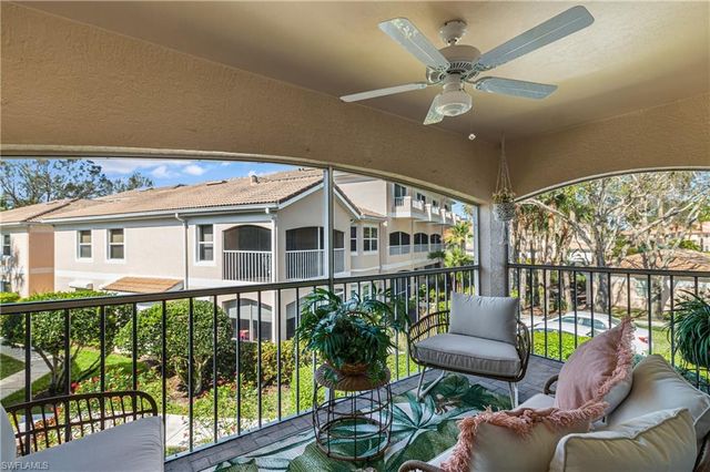 1044 Woodshire LN B212, Naples, FL 34105