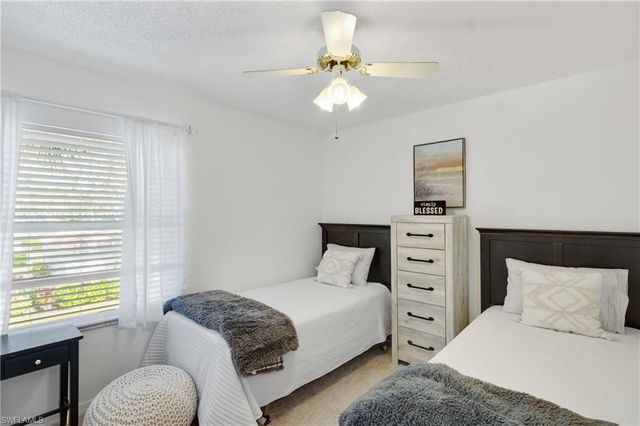 1044 Woodshire LN B212, Naples, FL 34105