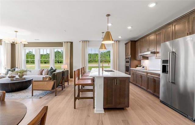 141 East Point Drive 113, East Providence, RI 02916