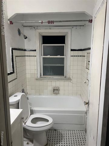 8607 Northlawn Street, Detroit, MI 48204