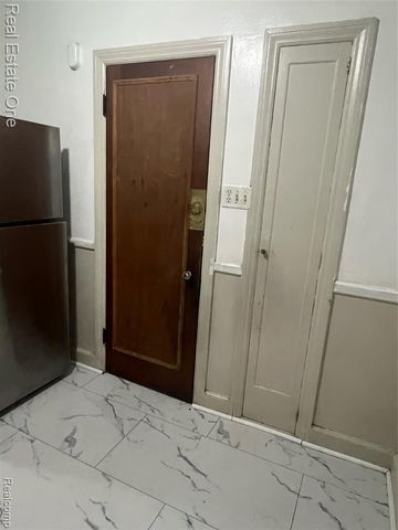 8607 Northlawn Street, Detroit, MI 48204