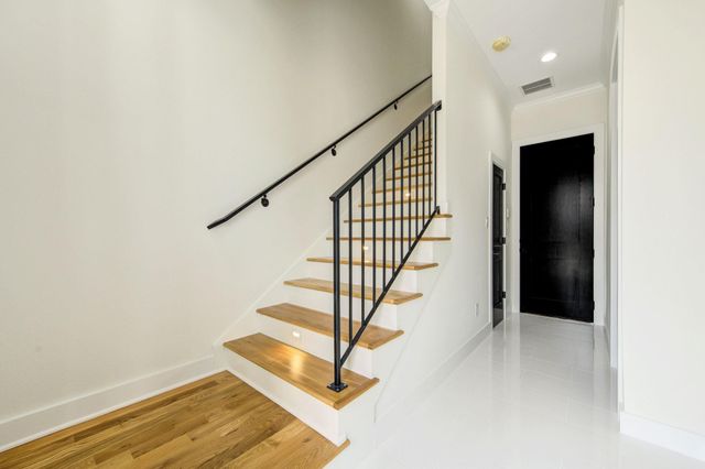 1518 Winter Street, Houston, TX 77007
