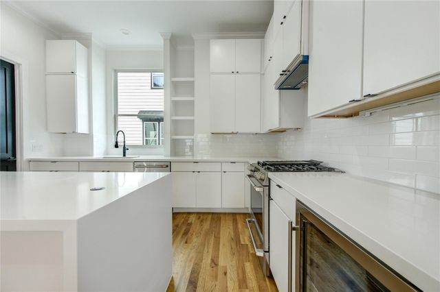 1518 Winter Street, Houston, TX 77007