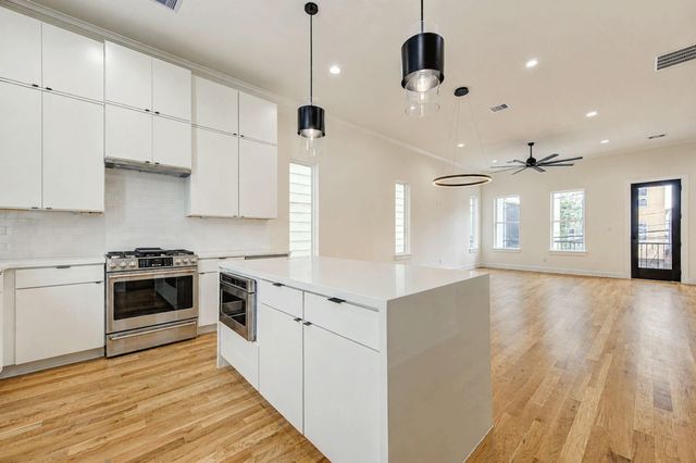 1518 Winter Street, Houston, TX 77007