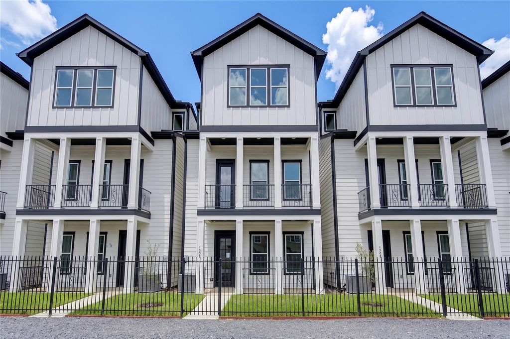 1518 Winter Street, Houston, TX 77007