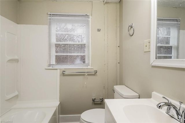 351 S Scientific Street, High Point, NC 27260