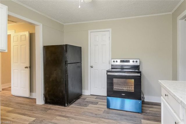 351 S Scientific Street, High Point, NC 27260