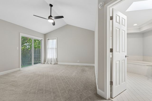 464 Park Barrington Drive, Barrington, IL 60010
