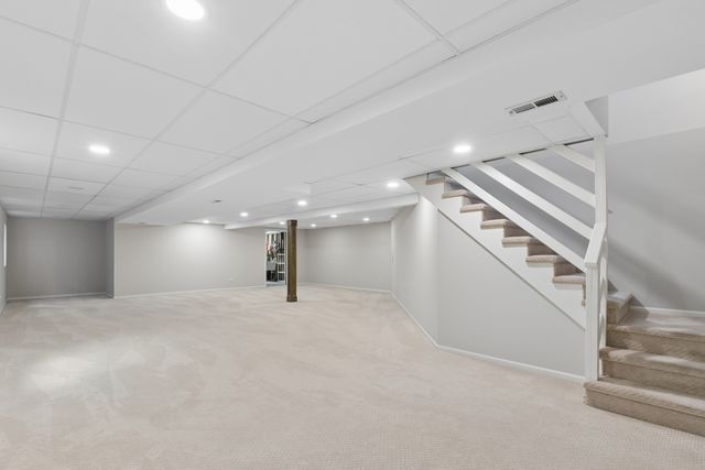 464 Park Barrington Drive, Barrington, IL 60010