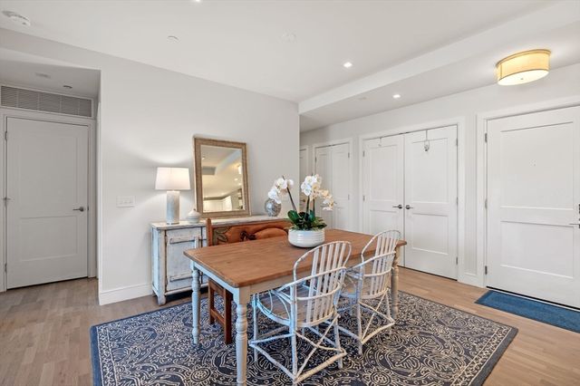 71 Greenwood Avenue 207, Swampscott, MA 01907