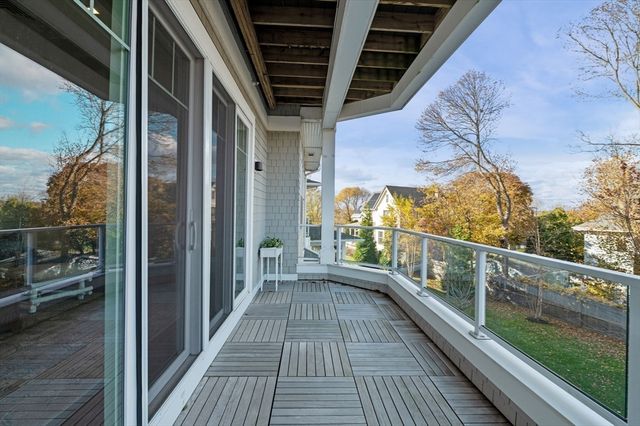 71 Greenwood Avenue 207, Swampscott, MA 01907