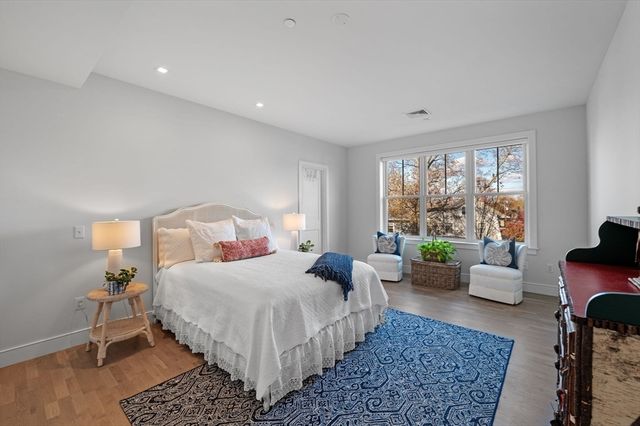 71 Greenwood Avenue 207, Swampscott, MA 01907