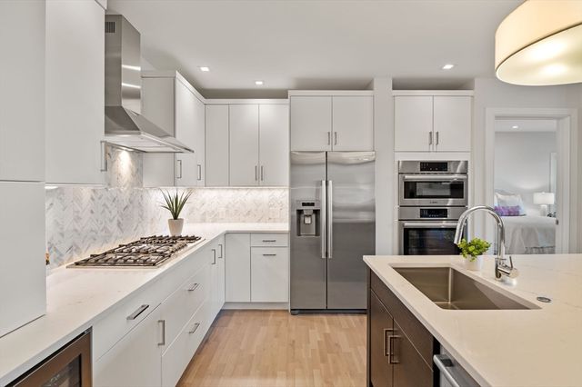 71 Greenwood Avenue 207, Swampscott, MA 01907