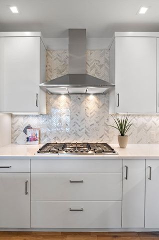 71 Greenwood Avenue 207, Swampscott, MA 01907