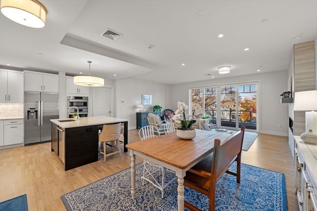 71 Greenwood Avenue 207, Swampscott, MA 01907