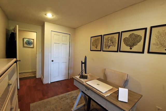 87 Norwood Ave, Leominster, MA 01453