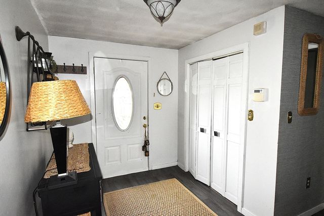 87 Norwood Ave, Leominster, MA 01453