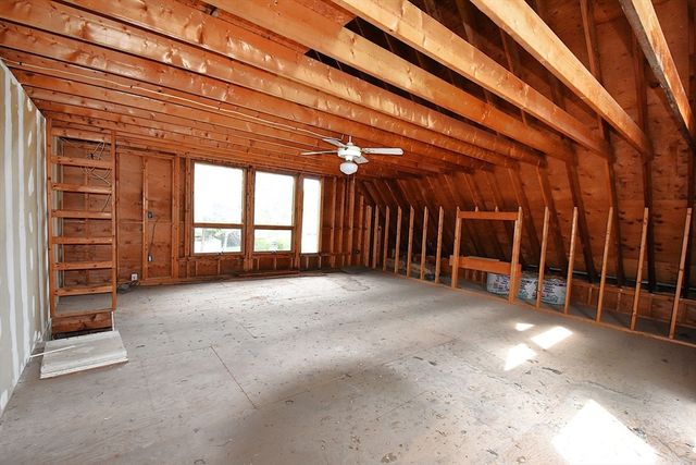 87 Norwood Ave, Leominster, MA 01453
