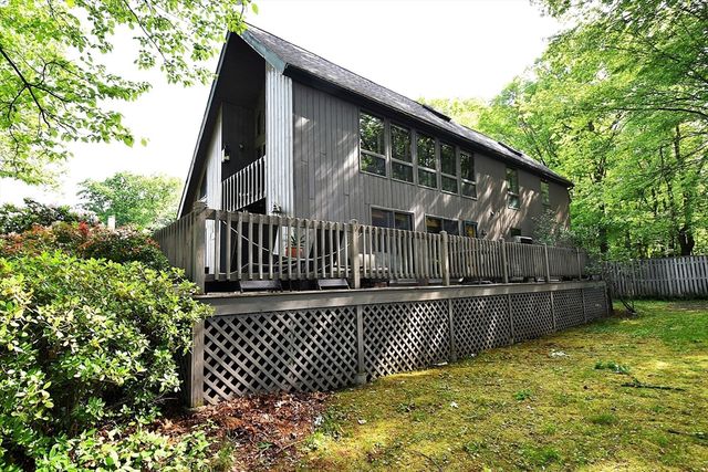 87 Norwood Ave, Leominster, MA 01453