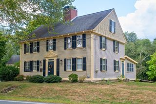 10 Mill St, Freetown, MA 02702