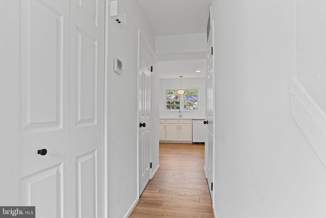 10072 APPLE WOOD CT, Burke, VA 22015