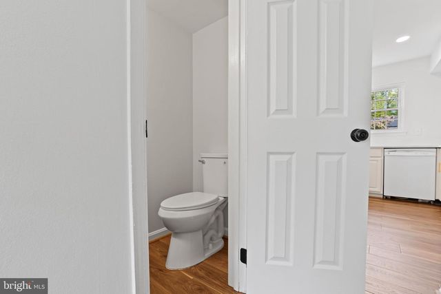 10072 APPLE WOOD CT, Burke, VA 22015