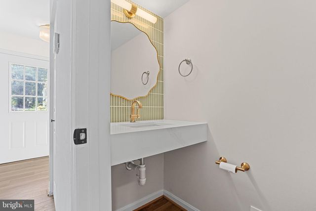 10072 APPLE WOOD CT, Burke, VA 22015