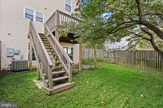 10072 APPLE WOOD CT, Burke, VA 22015