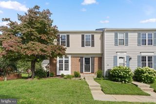 10072 APPLE WOOD CT, Burke, VA 22015